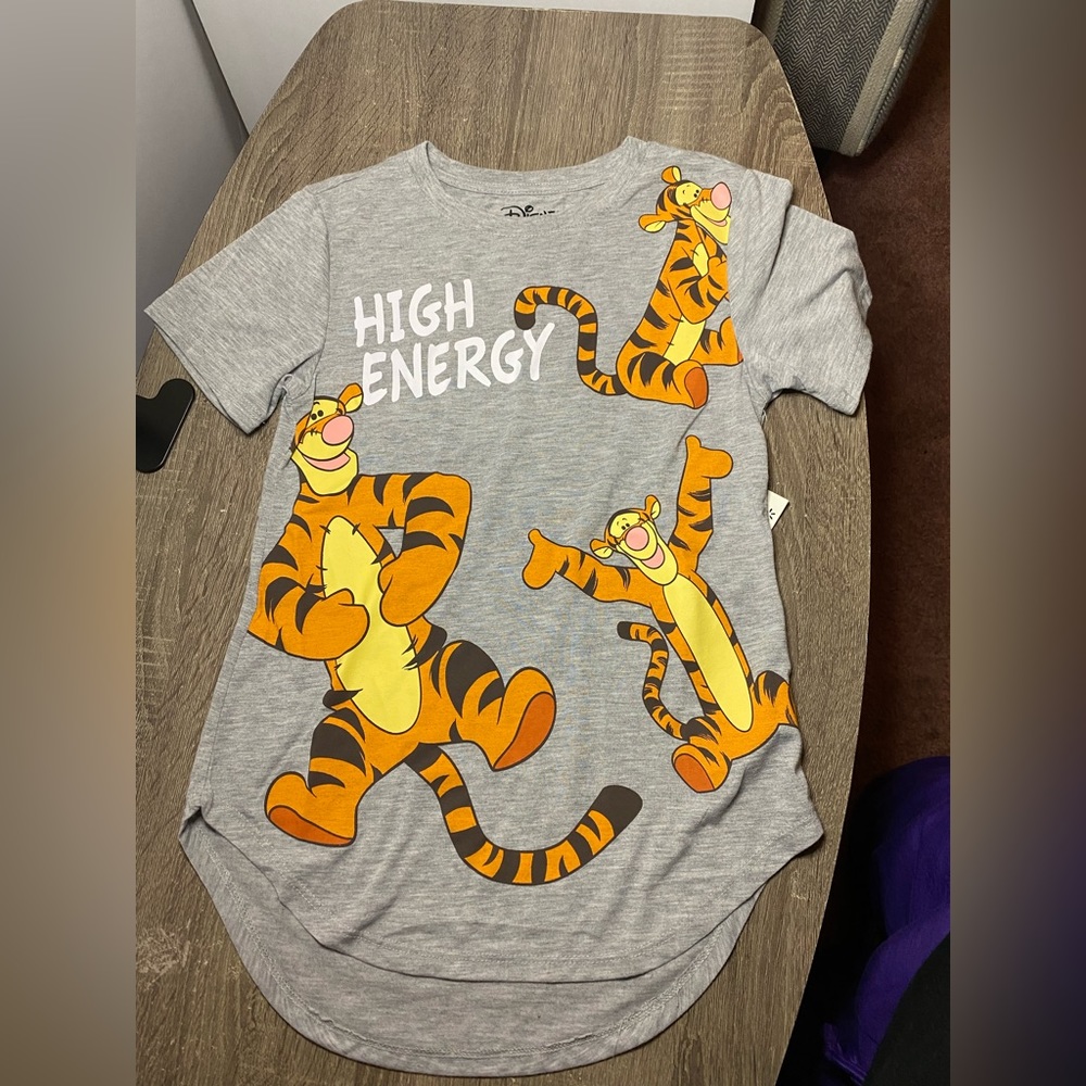 🍂🆕 Disney Tigger “High Energy” Tee - Gray - Size XS